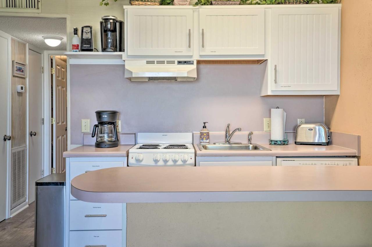 Isle Of Palms Beachfront Condo With Balcony And Pool! Exteriér fotografie